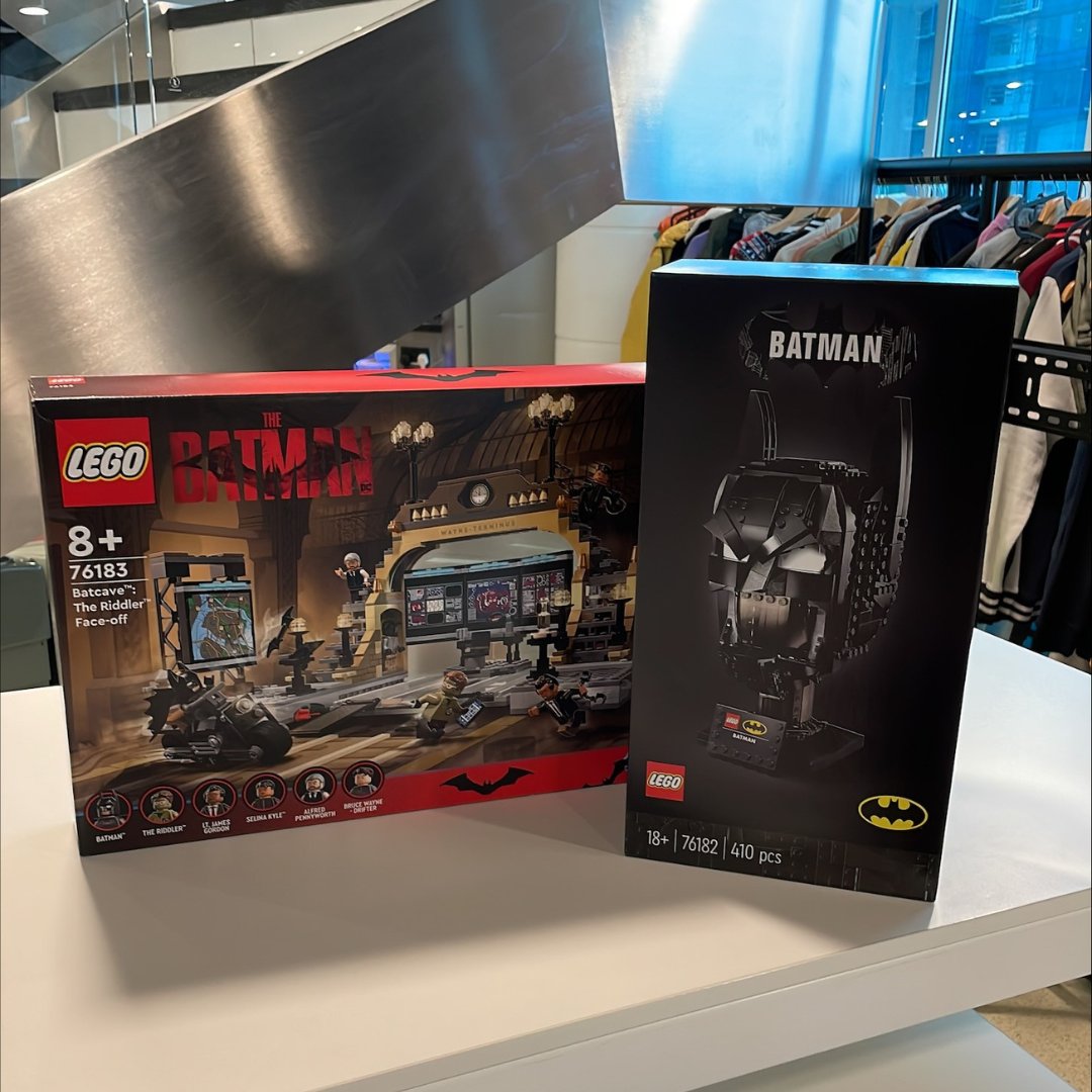 zavvi's tweet image. Holy competition Batman! Enter our giveaway to win these @LEGO_Group Batman sets! All you have to do is...

💥Follow us!
💥Tag the Robin to your Batman
💥 RT this post

Enter on our other socials for more entries!

Comp closes 14th March/+18/International entries welcome! 💥