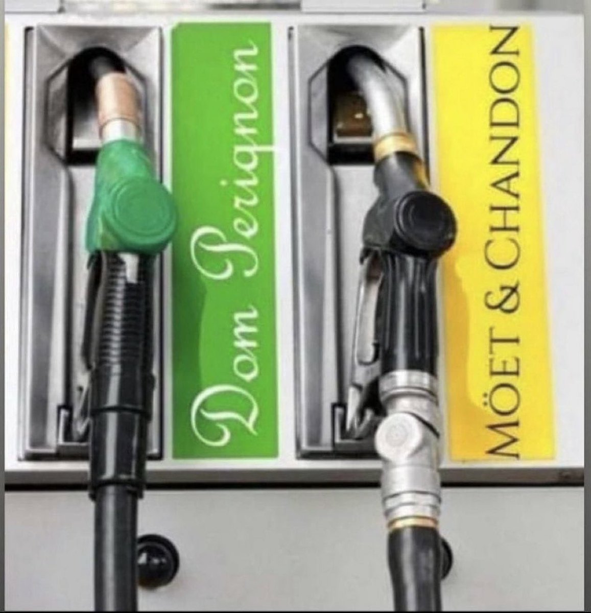 Flipandocolours's tweet photo. No sé #Mercadona pero la gasolina.. https://t.co/Ps2EeTAurA