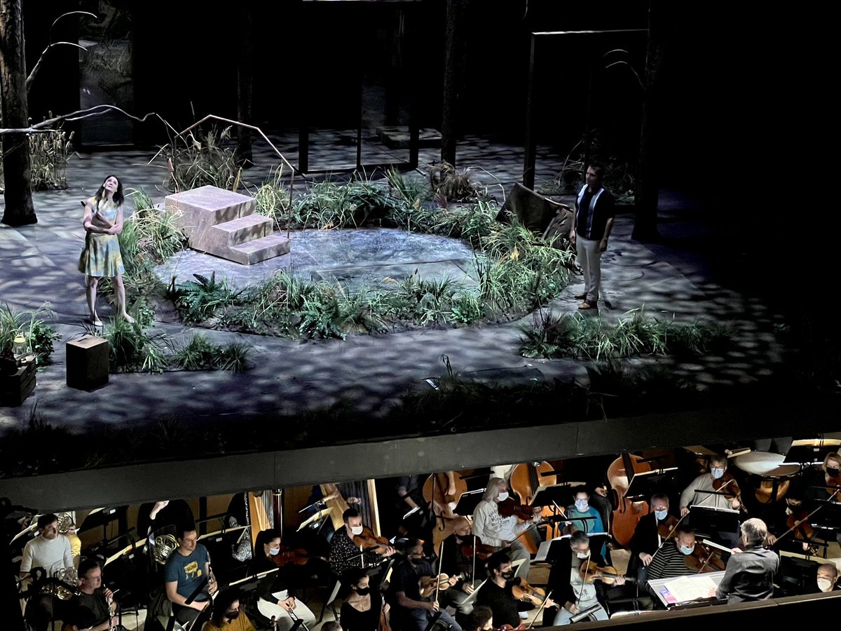 #NOW Générale de Pelléas et Mélisande de Debussy mis en scène par Benjamin Lazar avec Judith Chemla, <a href="/marcmauillon/">Kudret Ünal</a>, Allen Boxer, Élodie Méchain, Vincent Le Texier…
📅 9, 11 et 13 mars
📍 Opéra Comédie #Montpellier 
🎫 opera-orchestre-montpellier.fr/evenement/pell…