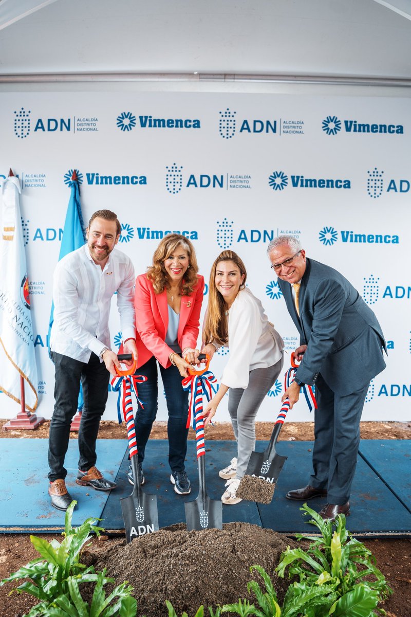 CarolinaMejiaG tweet media