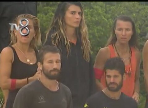 herşey okey de kameramanı nie öyle bakıyon merviii #survivor2020allstar