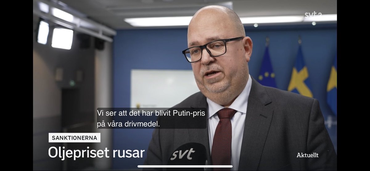 TeodorKoistinen's tweet photo. Halva priset är det ju du som politiker som satt. Vi skulle lika gärna kunna kalla det för Kålle-pris. https://t.co/DPzh3d7hpz