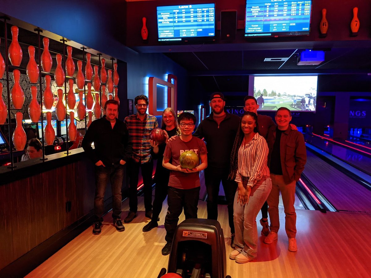 eGenMarketing's tweet photo. Happy Belated Birthday to our CEO, Noah! This past Friday some of eGen got together to celebrate with a little bowling. As always, it's a great time when everyone is able to get together!  🎳 🎂 🎉 https://t.co/45RXgFEDkk