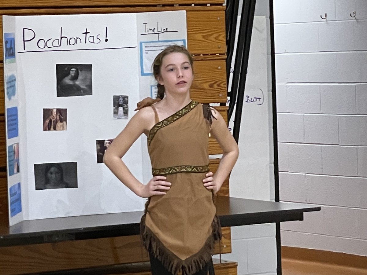 FredoniaLES's tweet photo. Would you like to see history come to life? Come to the Living Wax Museum tonight 6:30 @Lincoln Elementary. 5-6 graders should report @5:30 to the front door. All museum guests should also use the front doors at Lincoln starting @6:30. Hope to see you tonight! #leshinelc https://t.co/jZxyiNtpwi