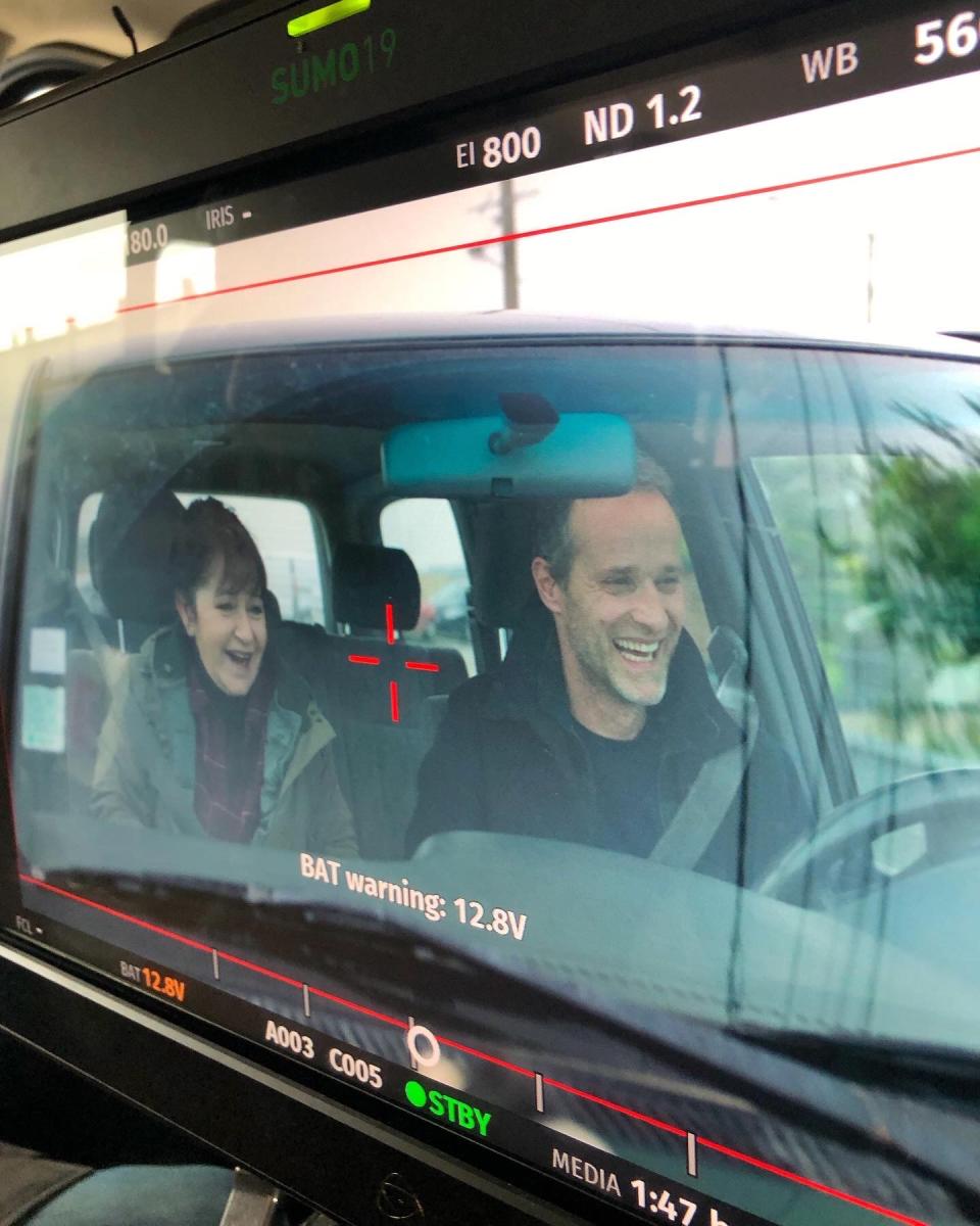 .
Sur le tournage des INVISIBLES… dans la bonne humeur !
Avec Nathalie CERDA (Marijo)
.
#LesInvisiblesLaSerie
#NathalieCerda
#DeborahKrey
#CecileRebboah
#QuentinFaure
#GuillaumeCramoisan
#FranceTelevisions