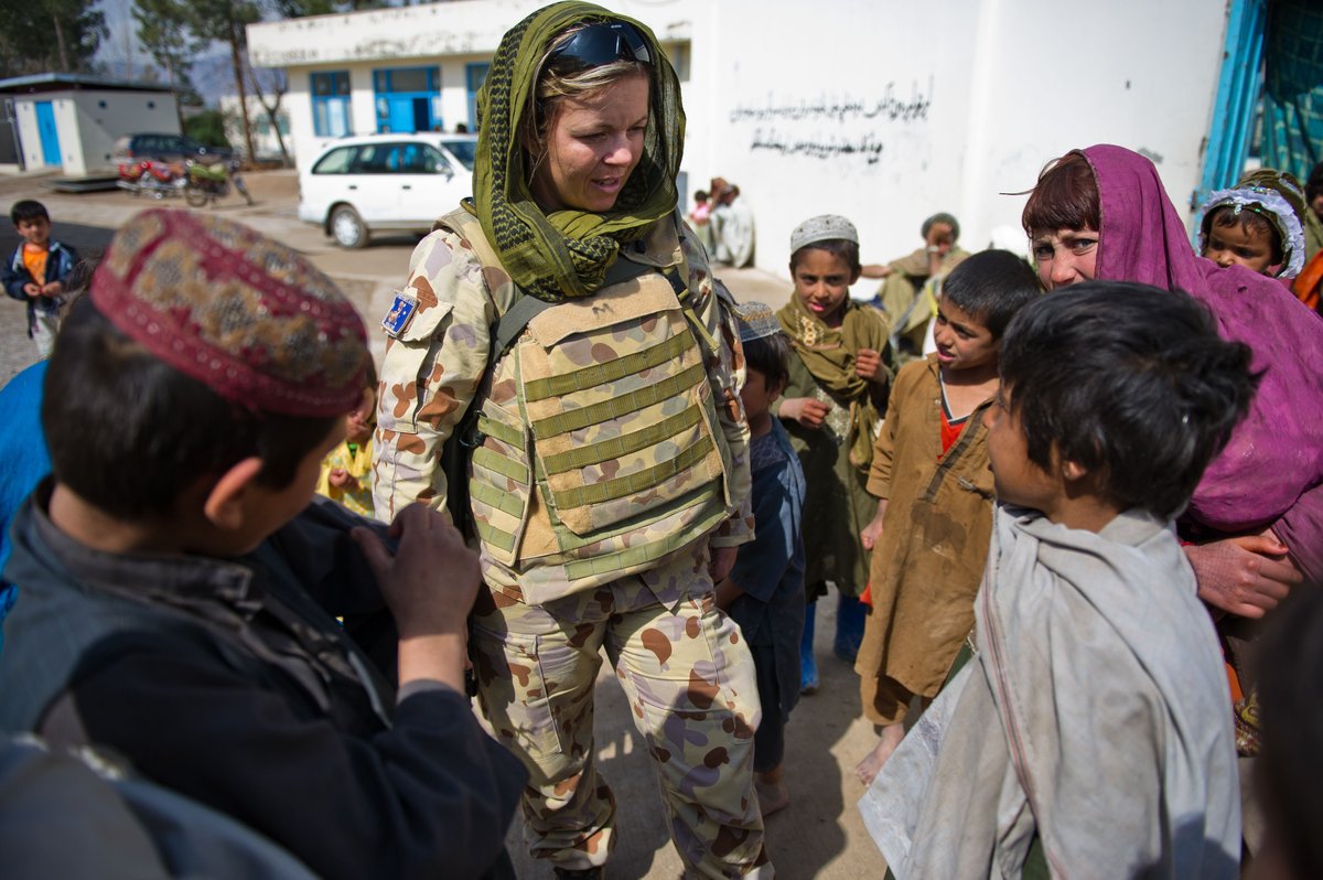 AustralianArmy's tweet photo. #OurPeople and #YourADF are proud to support #IWD2022!
Today is also an opportunity to recognise the social, economic, cultural and political achievements of women, both within our workforce and around the world. #iwd2022
#OneDefence #DefenceValues https://t.co/n7PVzWSugC