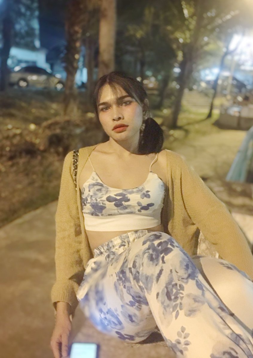 Fern53956298's tweet photo. ว่างคะ 💙 https://t.co/OHFunaVast