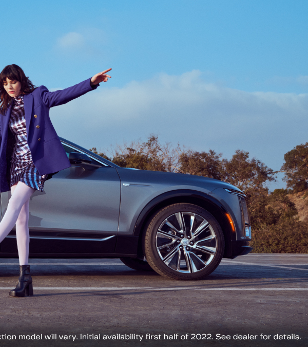 Cadillac's tweet photo. ⚡⚡⚡BE ELECTRIFYING ⚡⚡⚡
Taking orders soon. #BEICONIC #LYRIQ https://t.co/DQkGoGte0X