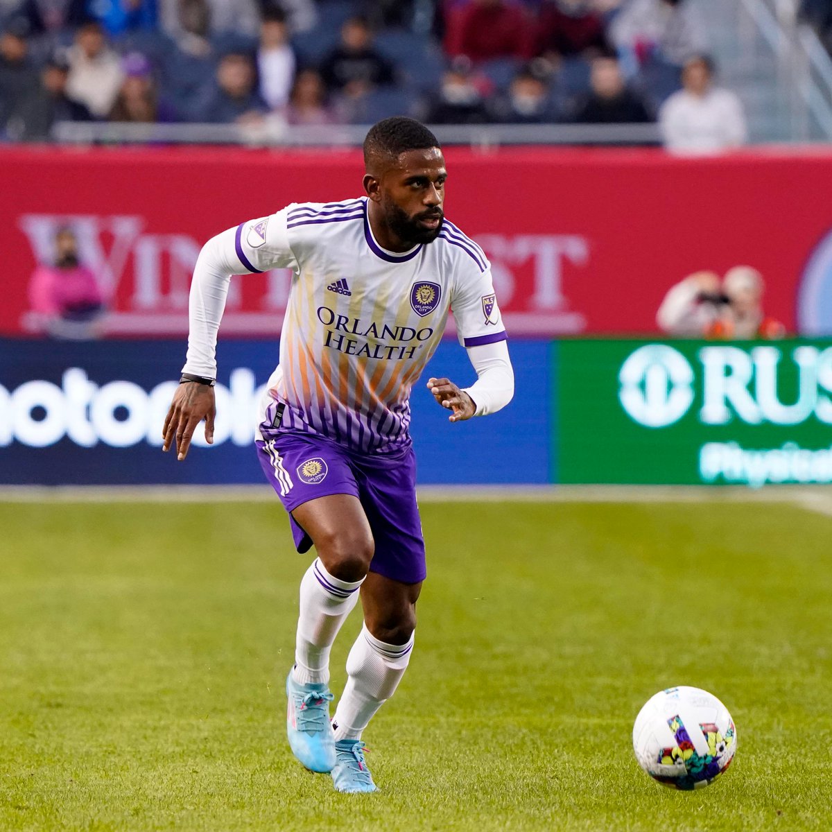 OrlandoCitySC's tweet photo. 🌅⚡️ #SunshineKit https://t.co/Dv9vIFW7oT