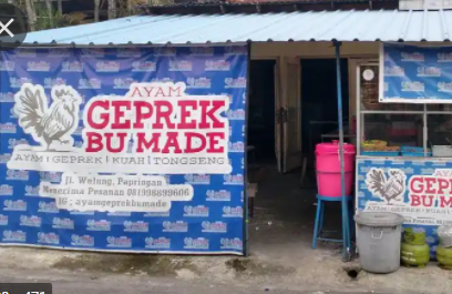 ogiklo's tweet photo. Asal u tau aja nich dalam agama Geprek mengenal tritunggal Bu Rum, Bu Made, Bu Nanik. Kamu gak perlu jauh-jauh ke Eropa buat cari validasi ayam geprek enak. Plis lahhhh https://t.co/Q2h1tHezvH