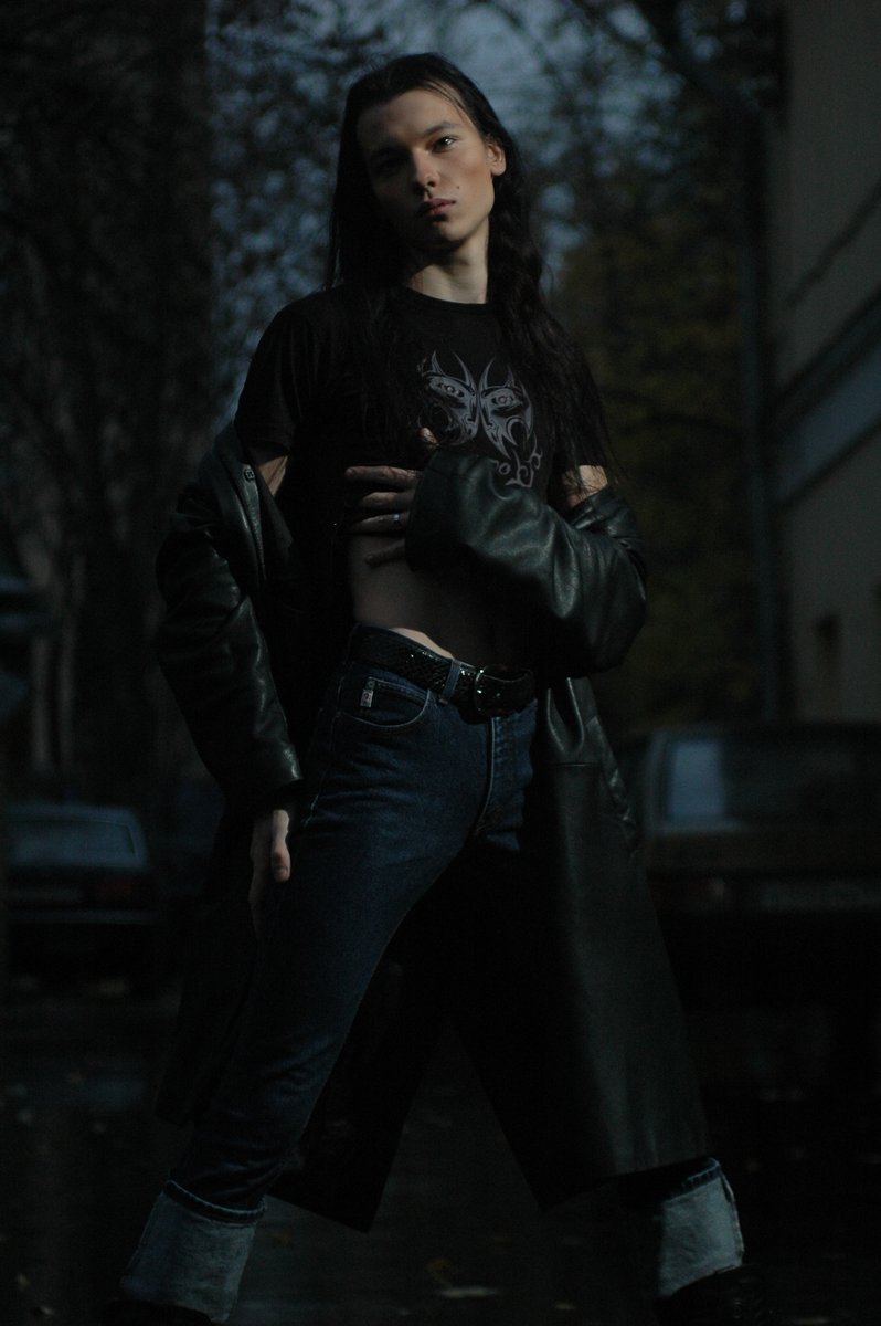 NikPureSilver's tweet photo. Let's go through the archives first. #twink #androgynous https://t.co/T3Rv9f8af8