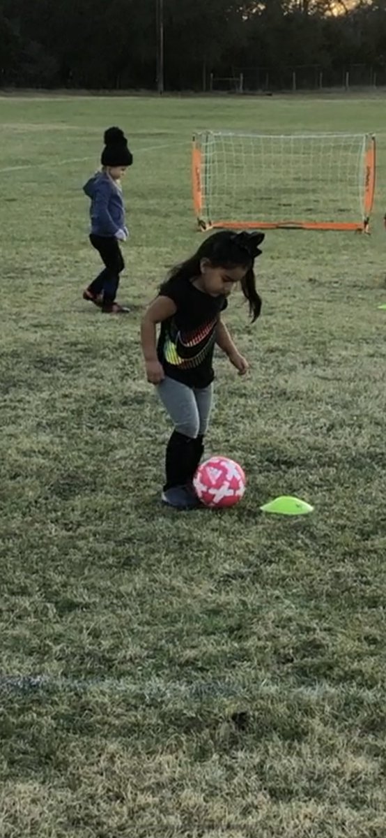 CoachLara14's tweet photo. Been a part of hundreds of practices in my lifetime. This was hands down, my favorite one. #MadisonRhea #1stPractice #CoachsKid https://t.co/E3n8C41jG9