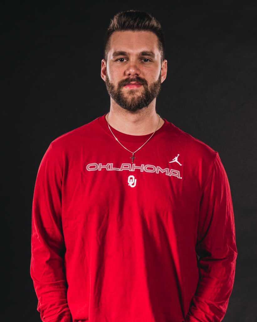 Jacob_Cope_'s tweet photo. BOOMER SOONER! 

Extremely excited to be working for Oklahoma Football as a recruiting content specialist! https://t.co/YZvI8JBJan