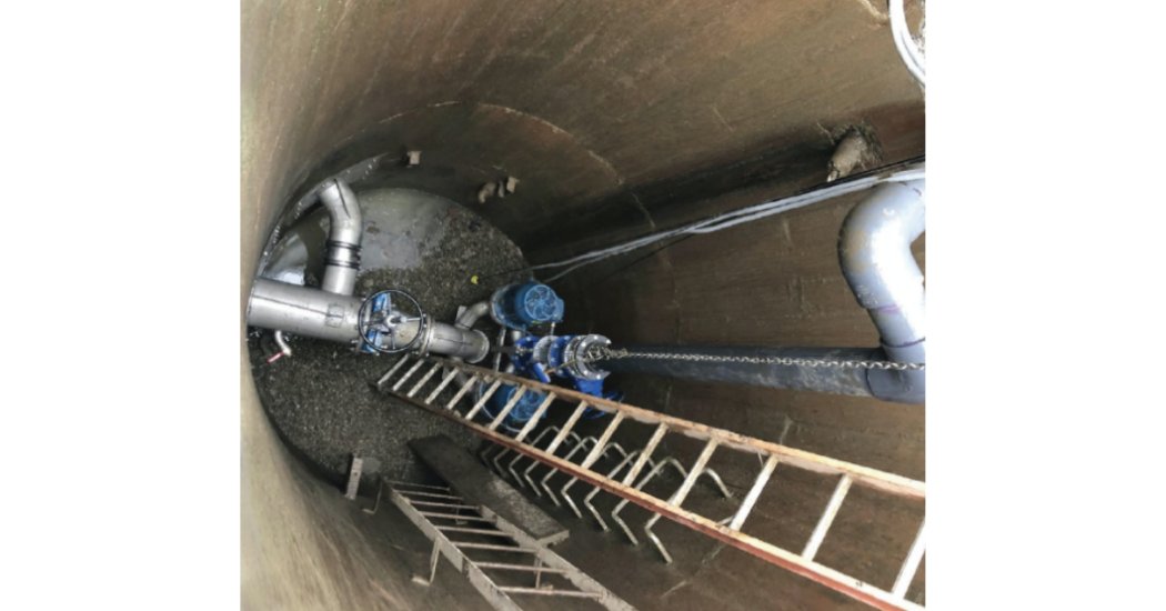 EmpoweringPumps's tweet photo. An OverWatch™ system was delivered ready to install to the Village of Sherman. In just 11.5 hours, the #WetWell was transformed into a dry pit where the #pumps sit just 10 feet below the surface. https://t.co/JMLUGpxg6Q #PumpTalk @industrial_flow #PumpingTechnology https://t.co/H0kkSd4SEJ