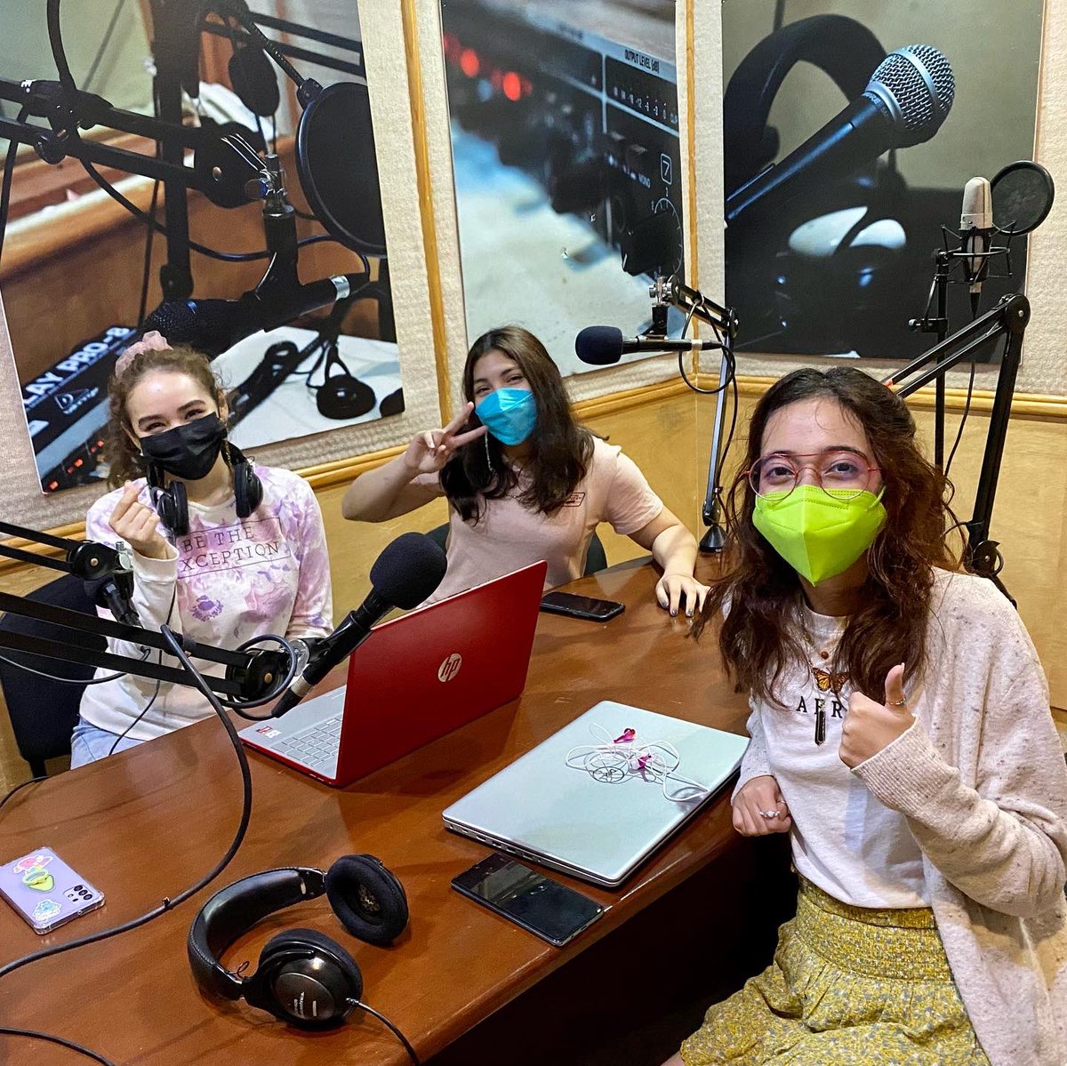LSCUN_Radio's tweet photo. ¡Arrancamos la temporada! 📻 Retomando los programas en vivo después de 2 años 🎙

#ComunidadEnFrecuencia #LSCR #Temporada2022 https://t.co/HHpFAeYiSh