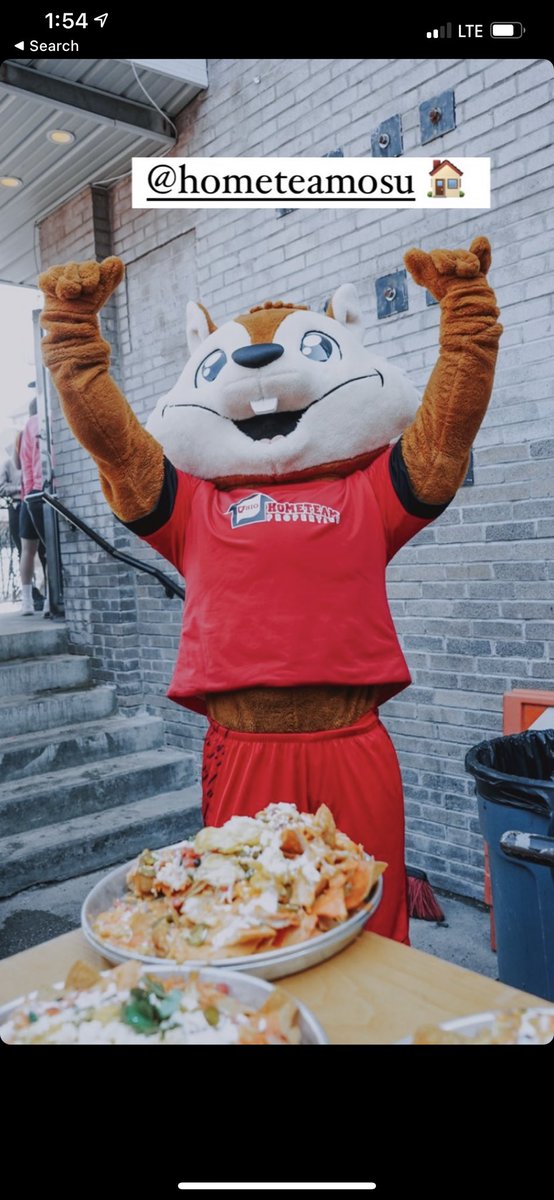 HometeamOSU's tweet photo. @BuckyOSU_ made a celebrity appearance to the 1st annual Cornhole tournament, hosted at Block! Be on the lookout for this big guy and be sure to grab a pic together and tag us! 📸 #Hometeam https://t.co/Nc6Z0x8Tg8