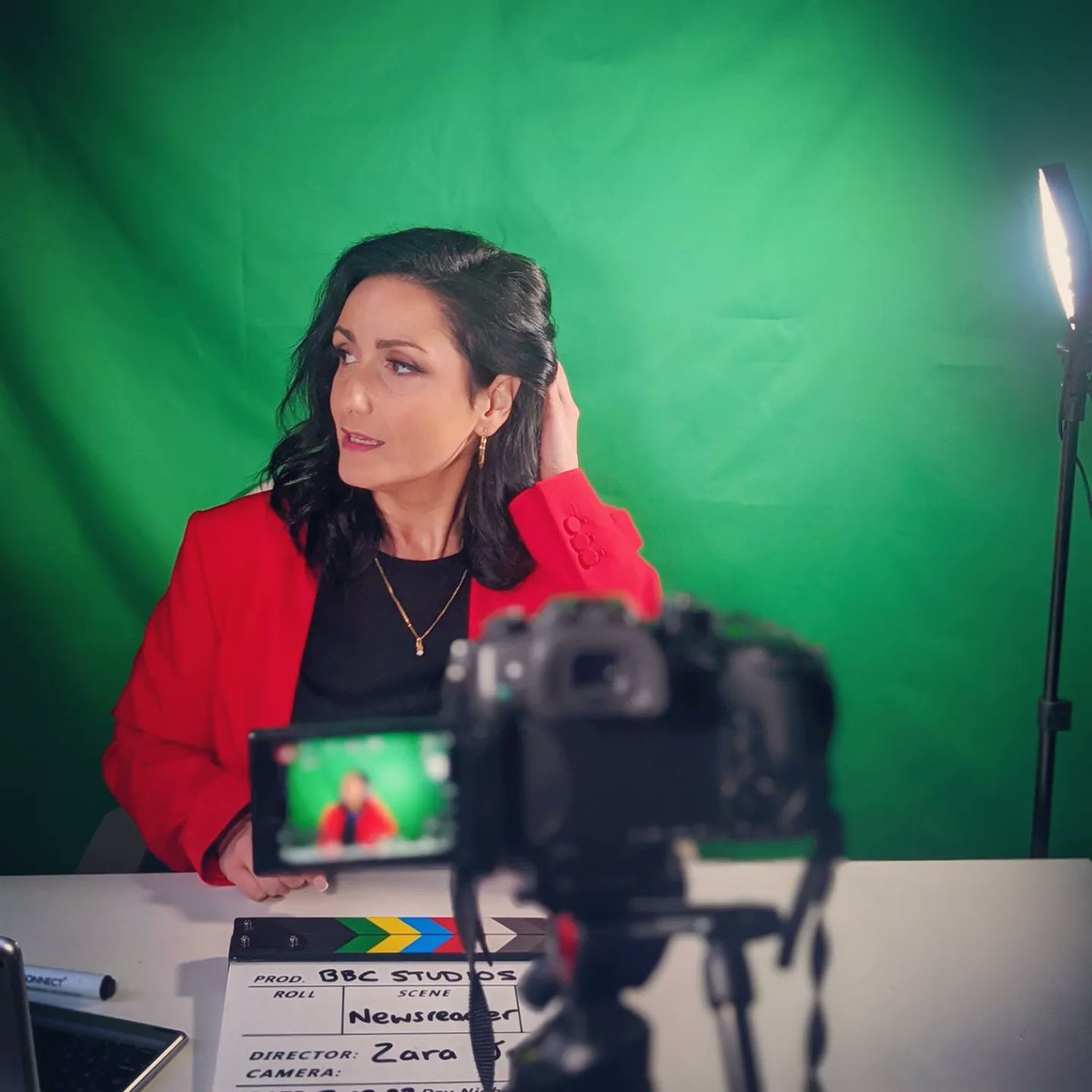 TVZaraJ's tweet photo. I love International Women's Day and this year, there's a whole week of exciting work and events to celebrate.
Today it kicked off with an exciting project for BBC Studios. Coming soon...
#iwd2022 #writer #filmmaker #actor #comedian #directoe #producer #bts #comedy https://t.co/4d0ogcluIY