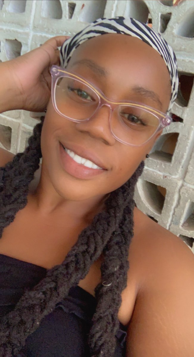 thickums_likexo's tweet photo. 🎶 I'm in love with Betty-Lou
She sister Mary say she love me too
De both ah dem 🗣🎶 Sparrow sang it well 😏🤣😍🥰🤓🤓
Sidenote: #ItsNiceToSeeYou lol #ClearlyNow https://t.co/KiRSux3Co5