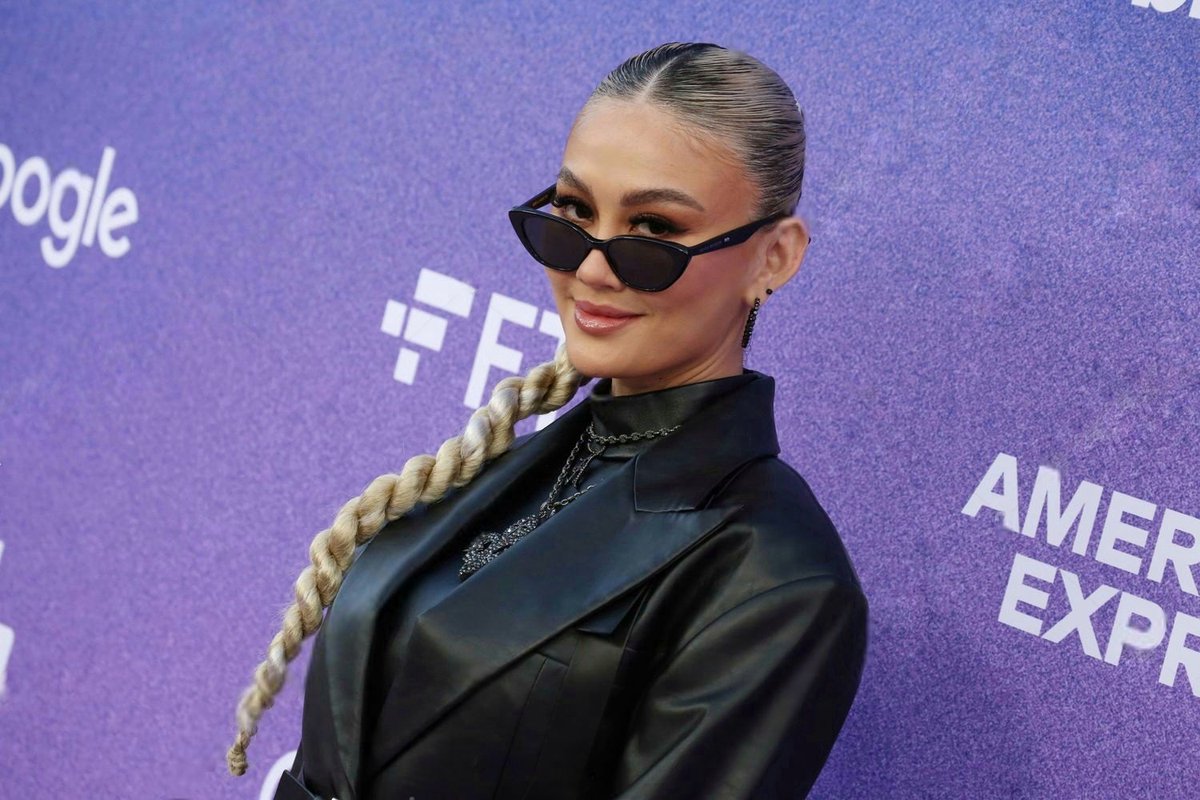 iamerull's tweet photo. Fact:
@agnezmo udah di interview/Bahas di Media Musik Terbesar Dunia 🥲❤️
- Grammy
- MTV
- Billboard
- AMAs
- iHeartRadio
So Proud of Youuuuuu https://t.co/OeU1FLcvYS