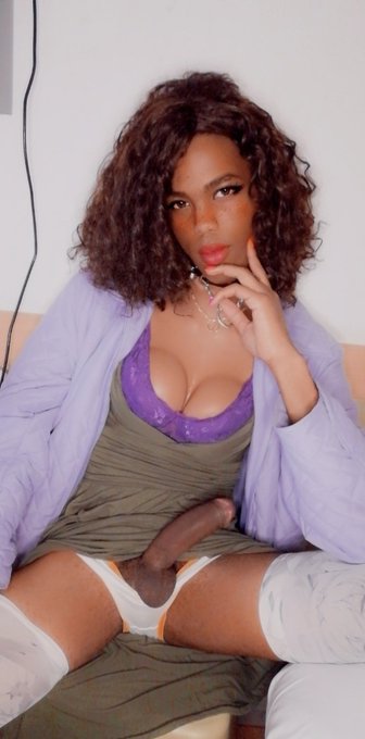 4 pic. ????? #trans #bi #lgbtq #loveislove #speakyourself #beyourself #lovemyself https://t.co/QryMg