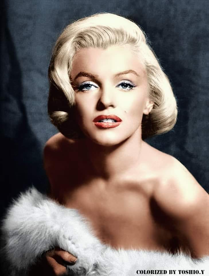 MarilynSpirit's tweet photo. You can admire someone else's beauty without questioning your own. https://t.co/tiM1yB3XFa