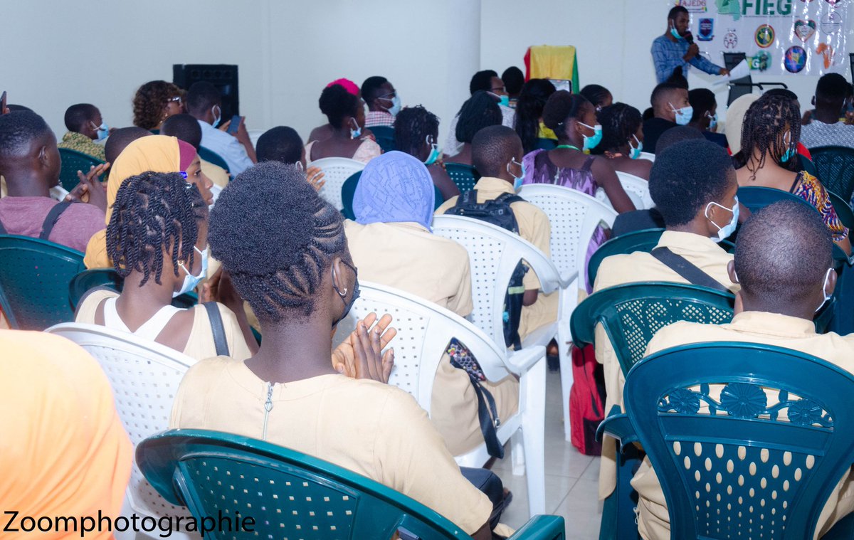 foire_l's tweet photo. #FIEG_2022 
#24FÉVRIER 
#JOUR1
Premier panel autour de l'écriture et son importance dans le processus de développement durable. 
#ZoomPhotographie 
#KCONCEPT 
#HARMATTANGUINÉE https://t.co/mIdzIs1iSW