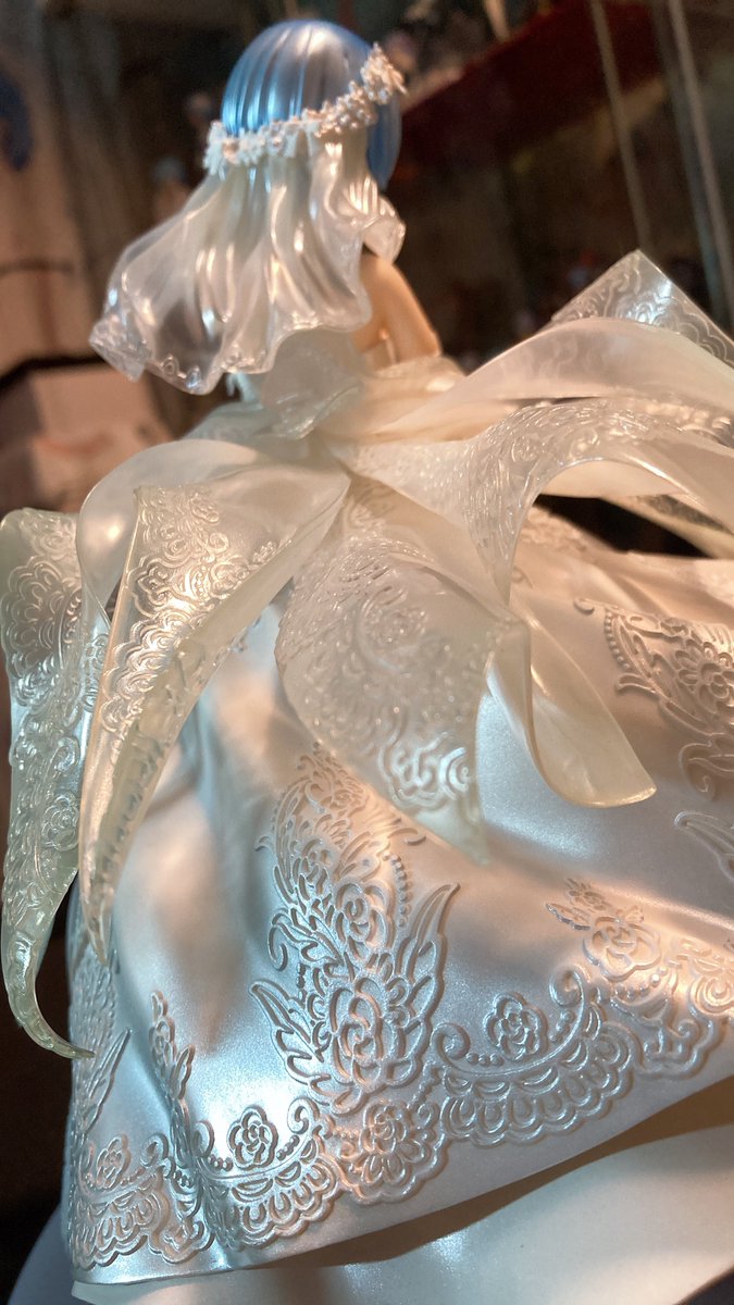 ウエディングレム届きました!!
価格は安定の25,740円💸
鬼がかったクオリティでもう感謝の気持ちでいっぱいです🙏😿
スカートの中のむっちり感最高だったので載せておきます😳 