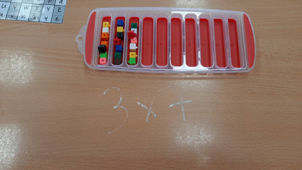abralom's tweet photo. Las multiplicaciones hay que tocarlas, verlas y disfrutarlas‼️

#calasanzrota #segundotambiénmola #aprendizajemanipulativo #aprendertocando #aprendizajevisual #aprendizajesignificativo https://t.co/mTGTTiIjiS