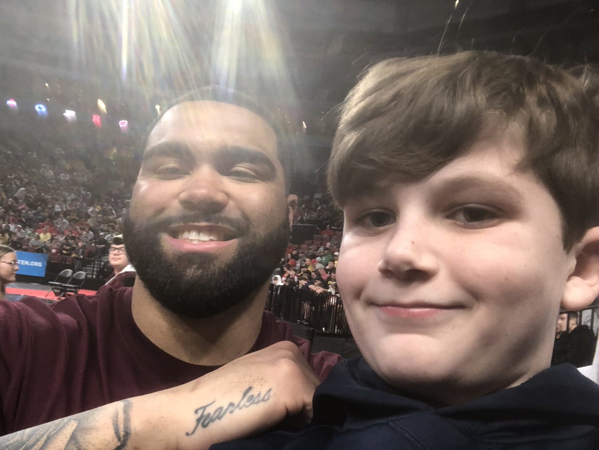 Greatly appreciate @GableSteveson taking the time to sign autographs and pictures with all of the youngsters at #bigtenwrestling tournament. Couldn’t dream of a better role model for my son.