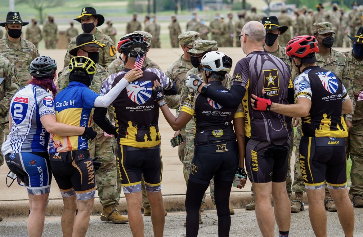 Are you ready to experience Ft. Hood again or for the first time? We can’t wait to be back in Texas April 24-30th. If you haven’t registered yet, clink the link below to do so. We hope to see you soon! 

weareprojecthero.org/event/2022-tex…

#weareprojecthero 📸: @513_house