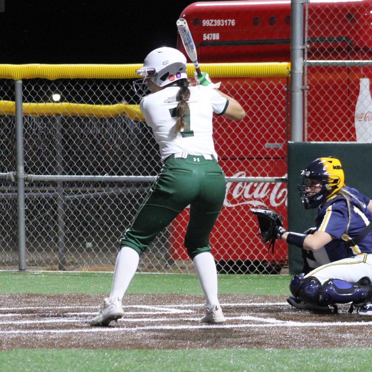 ENMUSoftball's tweet photo. Azalea Martinez had a great weekend at the plate going 7-11, hitting .636, with 1 HR, 1 Double, and 2 RBIs, with a 1.000 SLUG %. πͺπΌπ₯#ALLIN #DOWORK #ENMUSB https://t.co/crVGpk5LrZ