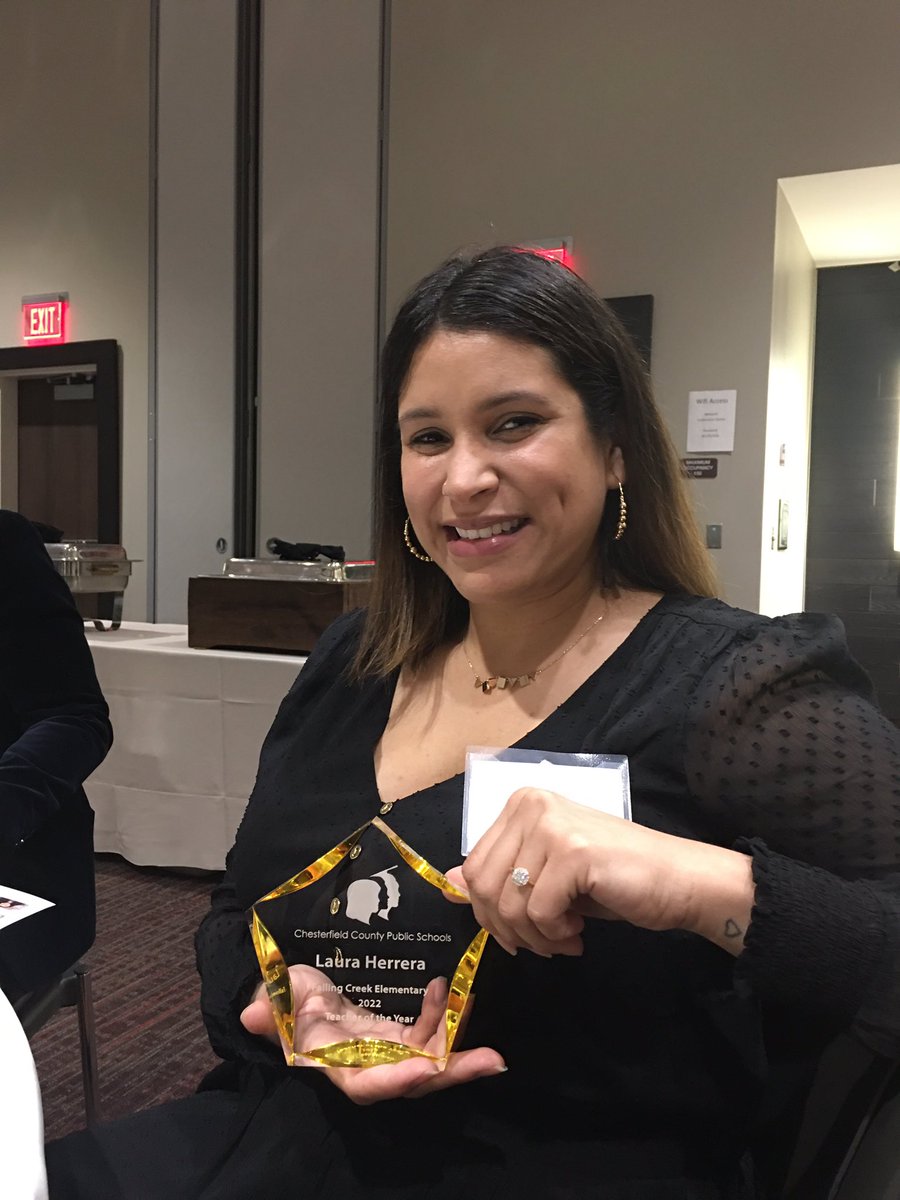 PJohnsonElemEd's tweet photo. Look at Falling Creek Elementary‘s Teacher of the Year Laura Herrera! Look at that smile it shows her love her craft! #onecpps @Falling_CreekES @Mr_Johnson1906 @CatADillingham https://t.co/aKptboDCrN