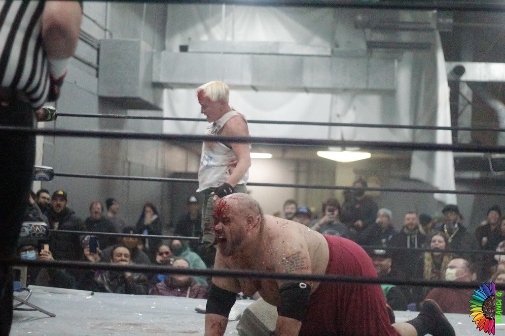 blklkp's tweet photo. I enjoy @SatuJinnUncivil hur even more now!
#BloodThirsty @RuthlessPro419 #RPWCodeOrange
📸 the very @brandigphotos! Feat. Overall mother @RanWestWrestlin
#MCM #NHB23 #LegendaryHairPerformance #TheUncivil #TheBaddestBroadInTheBusiness #USA #icwnhb #TheRejects #OnlyOnIWTV https://t.co/1424EMFWTk