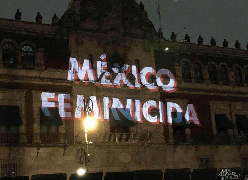 DeniseDresserG's tweet photo. El gobierno de @lopezobrador_ le tiene más miedo a las mujeres que a los narcotraficantes, los delincuentes, los violadores, los oligarcas, los monopolistas, los extorsionadores, los carteles, los feminicidas y los corruptos. 
#8M https://t.co/0bBK0baUEY