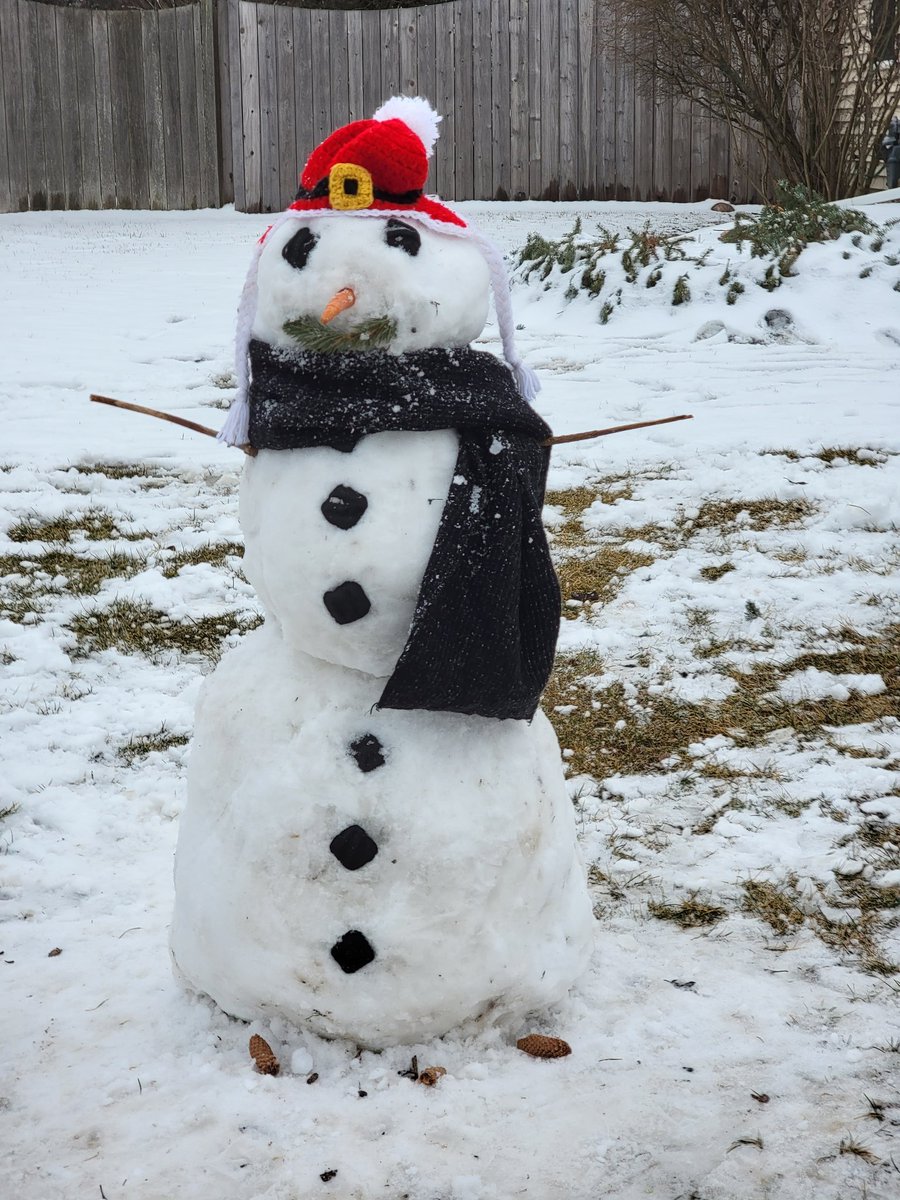 MadLilMax's tweet photo. Kids around the country: Spring break!
Me: ... https://t.co/EnCL5OzcFt