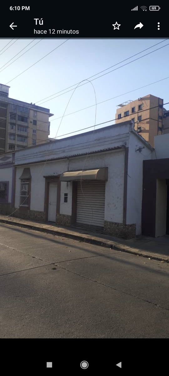 JunoyrJuno's tweet photo. @CorpoelecCarabo caída de cableado en el callejón prebol Av bolivar norte de Valencia, vecinos sin electricidad https://t.co/KePwFDP6F4