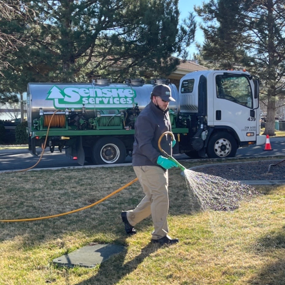 SenskeServices's tweet photo. Spring is just a few weeks away which means it is the perfect time to get some training in! 🌸🌱 Our technicians are ready to bring your spring lawn to life. #senskeservices https://t.co/EDi2B7K657