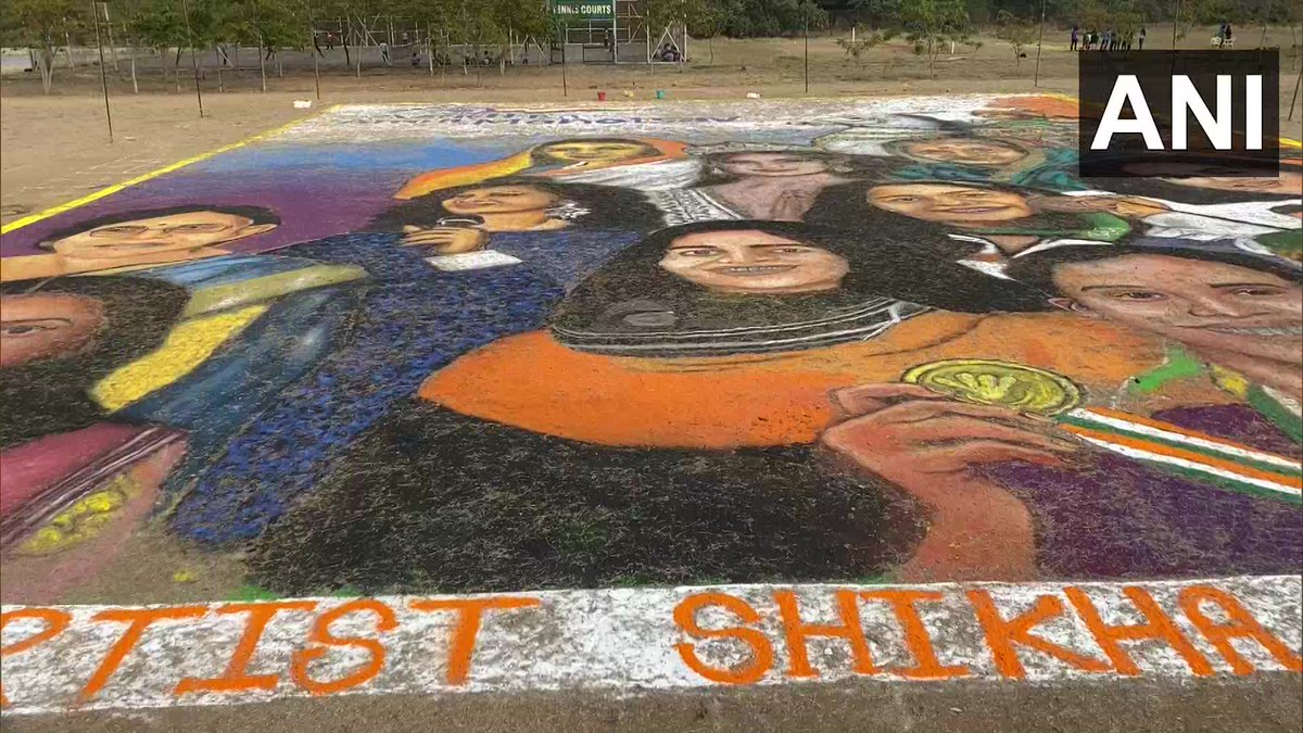 ANI's tweet photo. Indore, Madhya Pradesh | Rangoli artist Shikha Sharma made 12 thousand square feet of rangoli on the eve of International Women's Day

We completed this rangoli in two days. On the occasion of Women's Day, we made this rangoli displaying women empowerment: Shikha Sharma (07.03) https://t.co/E7oBMtipg3
