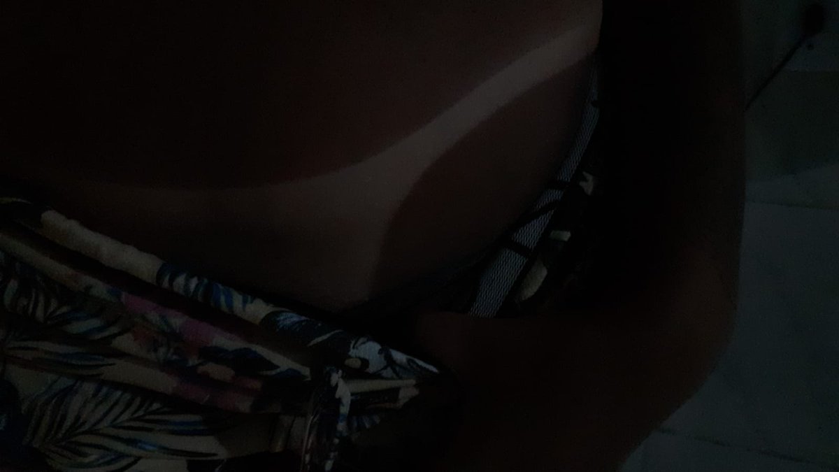 bellasbronz_e's tweet photo. Até no escuro e néon 🥵 
isso e belas bronze ✨🤩 https://t.co/U5N1Yy6fLe