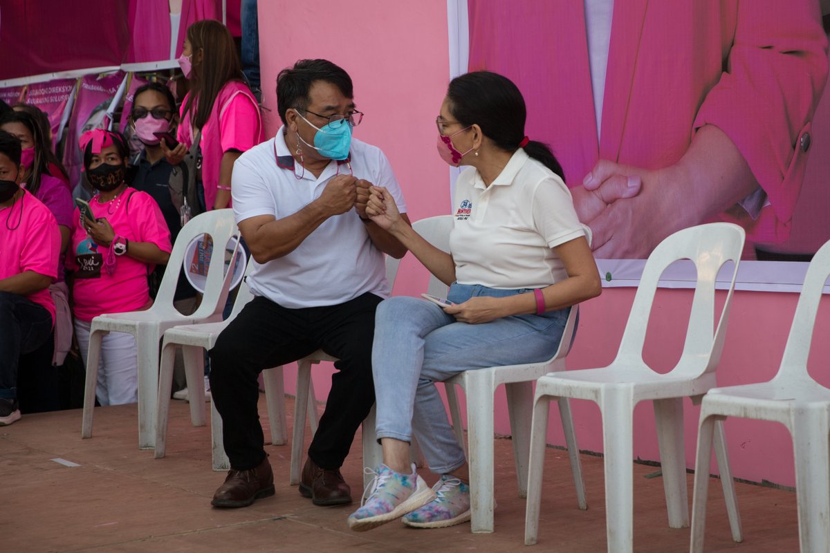 ColmenaresPH's tweet photo. NeRisa Senado. Pwede.
#WomensDay
#R1saPa
#16ColmenaresSaSenado https://t.co/ImI9UCA7Py