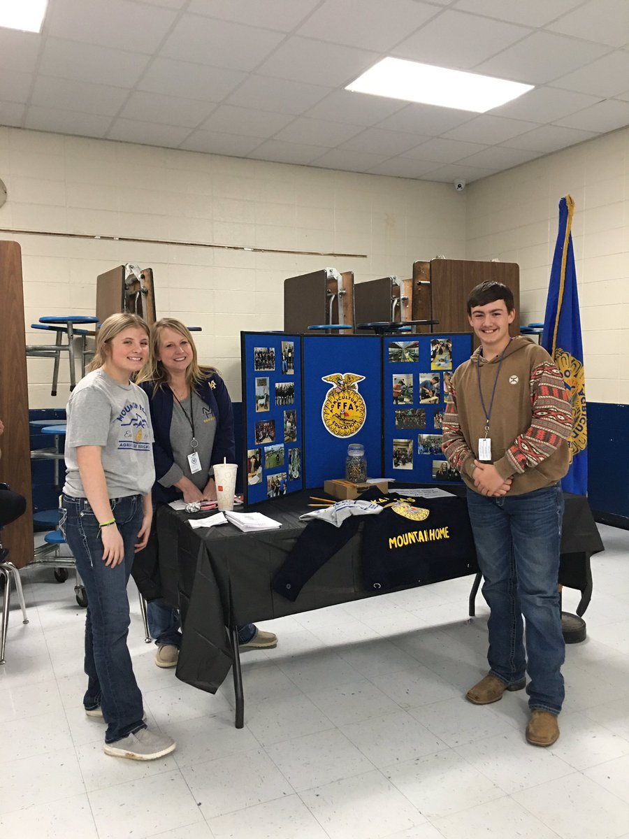 MHJuniorHigh's tweet photo. Launching Your Future is a huge success!  Thank you teachers, parents, PTO, and students for working so hard!  You are deeply appreciated.
@MHJuniorHigh @KyleMcCarn @Dr_JakeLong https://t.co/9zGPetc1BJ