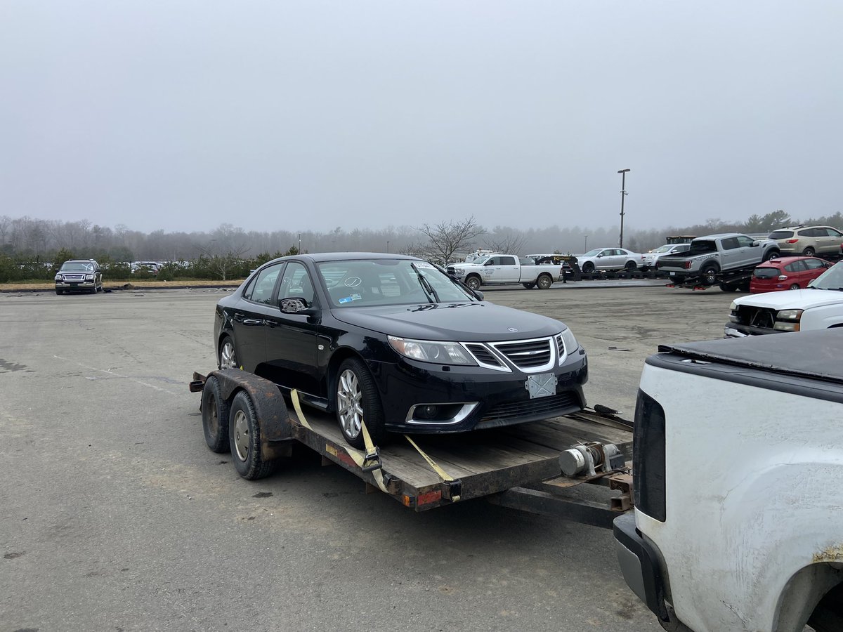 EliteMotorsSaab's tweet photo. Aero V6 AWD Left for dead. 

Unreal. 

It’ll get some TLC snd be back on the road in no time. https://t.co/Z9OABrGV6T