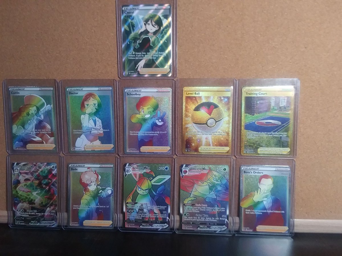 ContentlyF's tweet image. Looking to sell/trade some #pokemontcg cards if anyone's interested.
