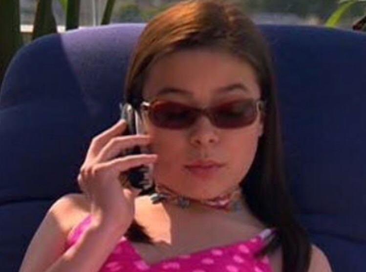 HellandBach's tweet photo. me calling ABC to remind them for the 4021st time that we don’t want shanae in paradise #TheBachelor https://t.co/H3ENRo3BnH