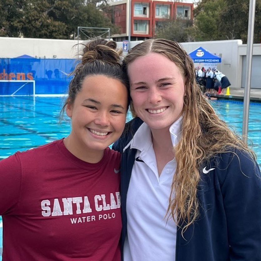 When former teammates, who now play at colleges on opposite ends of the country, meet up for a weekend tourney. We love our alumni!! 💙#newbergproud #newbergwaterpolo #newbergalumni @Nova_WaterPolo #novawaterpolo #sagehenspolo #broncoswomenswaterpolo