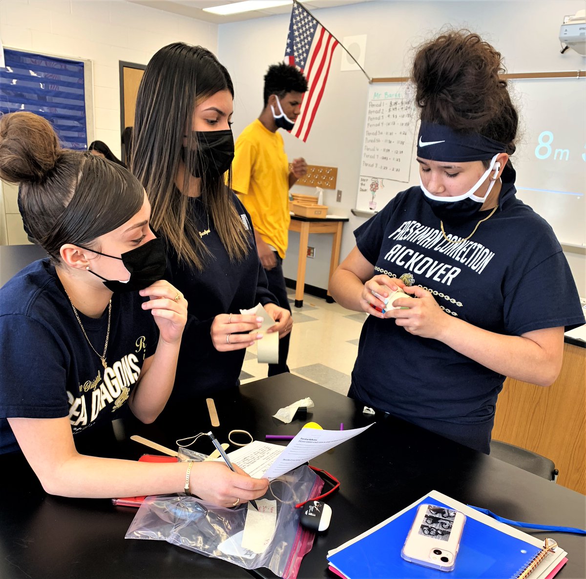 RickoverNavalHS's tweet image. Check out our Freshmen Cadets building balloon egg drops in physics class! #PhysicsFirst #Freshmen #EggDrop @ChiPubSchools