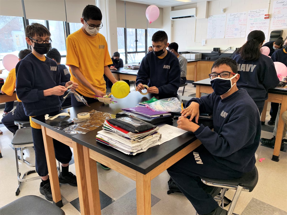 RickoverNavalHS's tweet image. Check out our Freshmen Cadets building balloon egg drops in physics class! #PhysicsFirst #Freshmen #EggDrop @ChiPubSchools