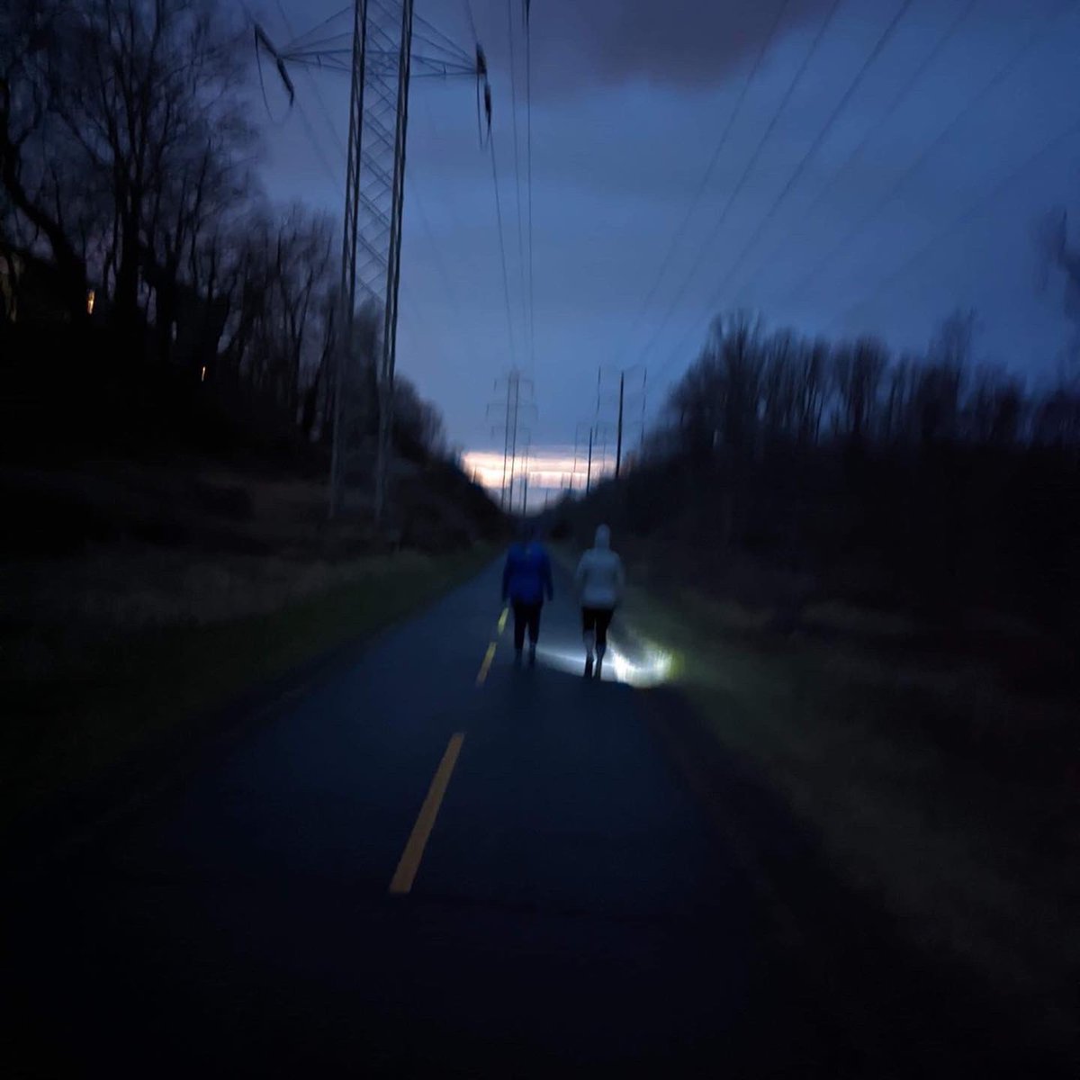 TeresaLill262's tweet image. 1.5 mile walk in the rain at #TrailsAndAles tonight at @CabooseBrewing 

#momsrunthistown #marathontraining #Couch2Marathon #runVA #runNorway #willrunforbee