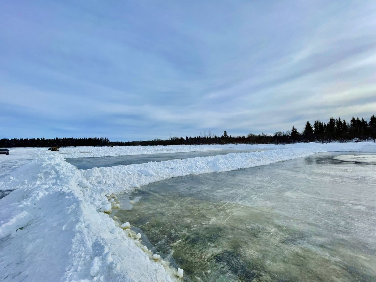 takingthetime2C's tweet photo. Polar Pond Hockey rinks are looking great; looking forward to the weekend @PolarPondHockey @spectacularNWT @ExploreCanada @CabinRadio @CBCNorth https://t.co/cBo8suSUsC