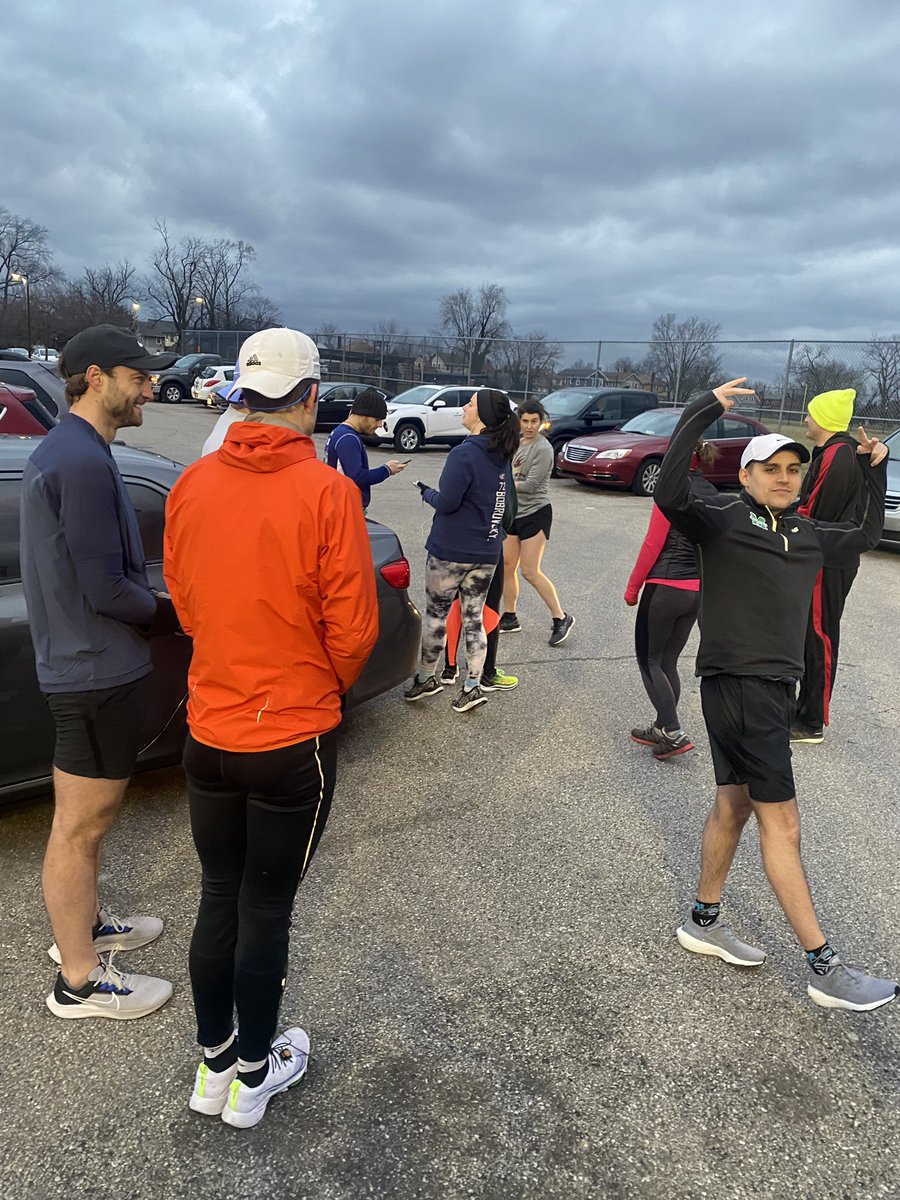 What a crew 🤩 Thanks to everyone who made it out. 

For those of you who couldn’t make it, we’ll be back same place and time next Monday 🌞 hopefully with some sunny miles post daylight savings! 

If you’d like to be added to our email list to stay updated on wkly runs, DM us!